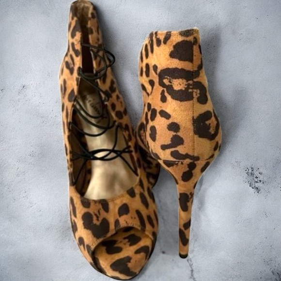 Fierce Leopard Print Peep-Toe Stilettos - Picture 4 of 6